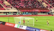 动如脱兔！实拍：国足U19小将杨铭锐机敏补射敲开澳大利亚球门