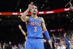 麦凯恩：雷霆季后赛主场氛围太疯狂了 那种感觉独一无二