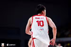 锋线尖刀！王俊杰小组赛阶段场均15.5分9板2助